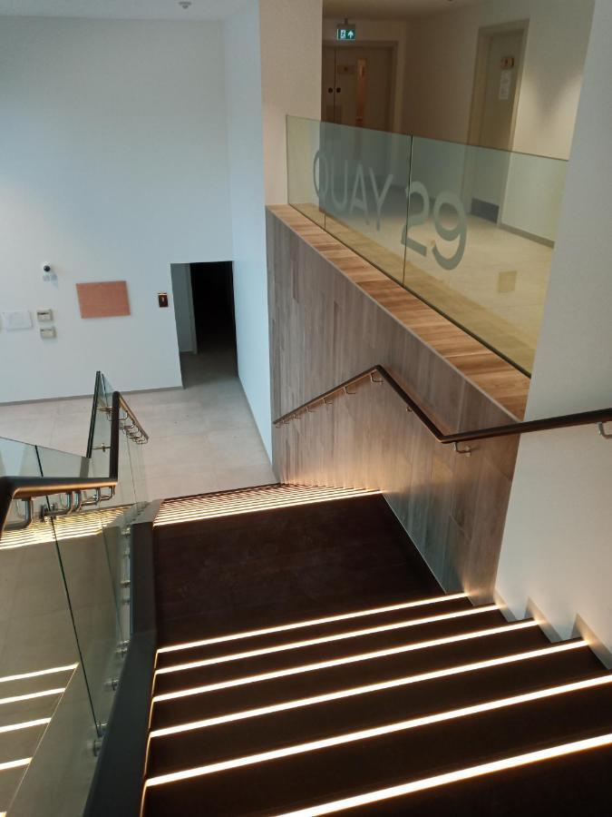 Kings Wharf Quay29 - Large Studio Apartment With 3 Pools - Gym - Rock Views - Holiday And Short Let Apartments In 지브롤터 외부 사진