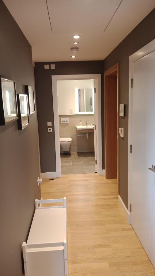Kings Wharf Quay29 - Large Studio Apartment With 3 Pools - Gym - Rock Views - Holiday And Short Let Apartments In 지브롤터 외부 사진