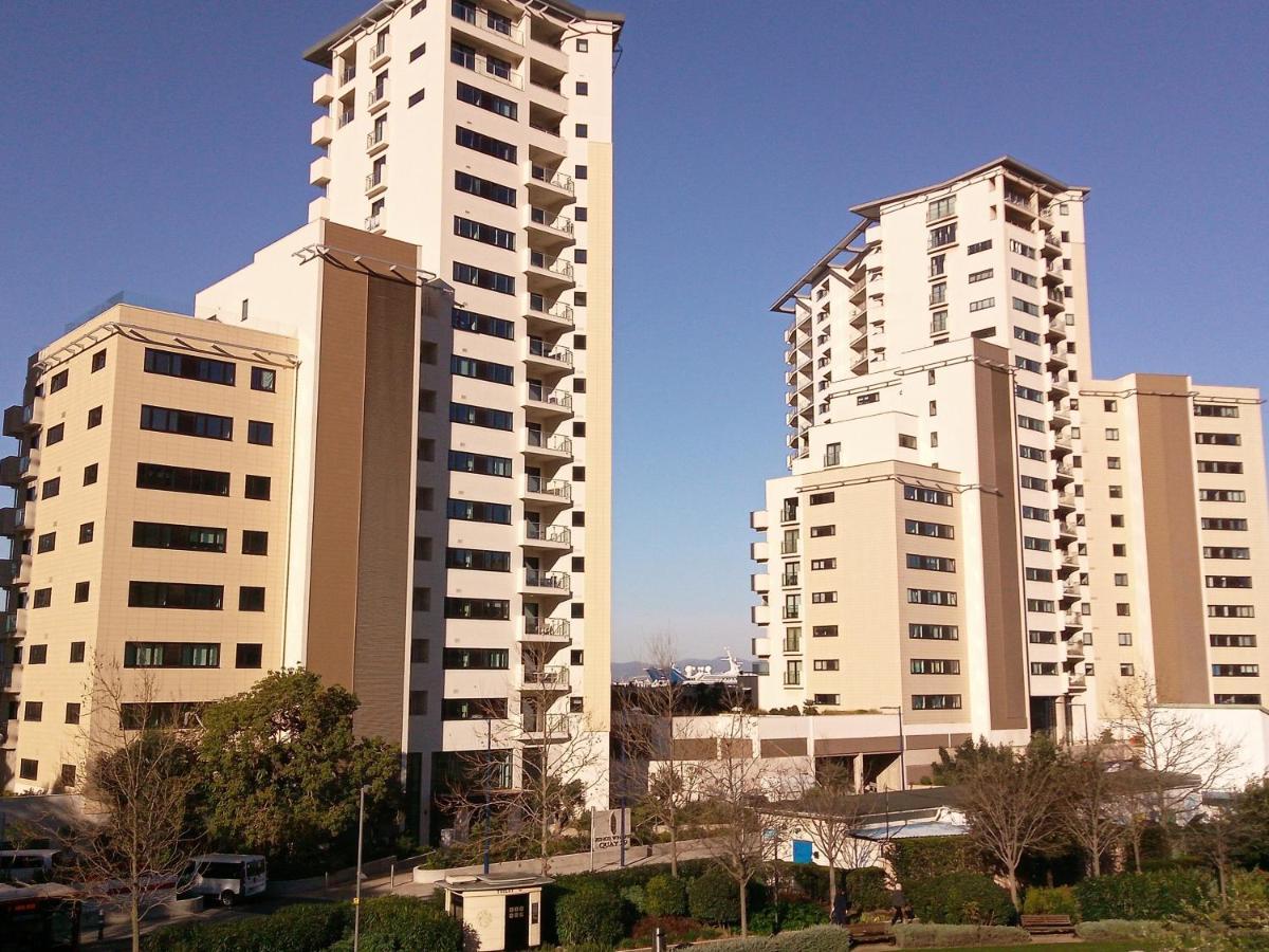 Kings Wharf Quay29 - Large Studio Apartment With 3 Pools - Gym - Rock Views - Holiday And Short Let Apartments In 지브롤터 외부 사진